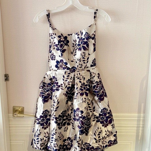 Morgan & Co. Dresses & Skirts - Morgan & Co. Cream, Indigo & Gold Floral Dress